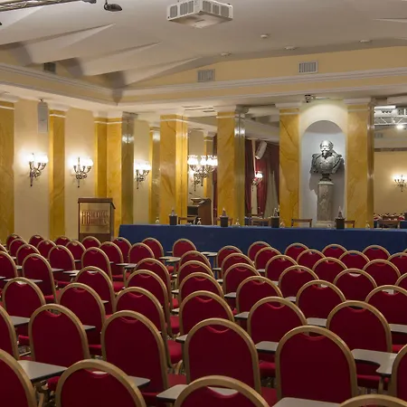 Hotel Bettoja Massimo D'azeglio 4*