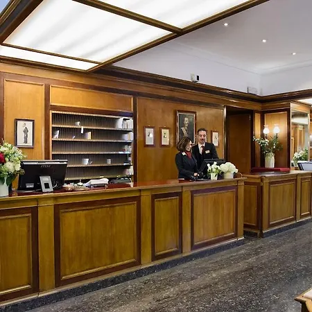 ベットーヤ マッシモ ダツェリオ 4* ローマ