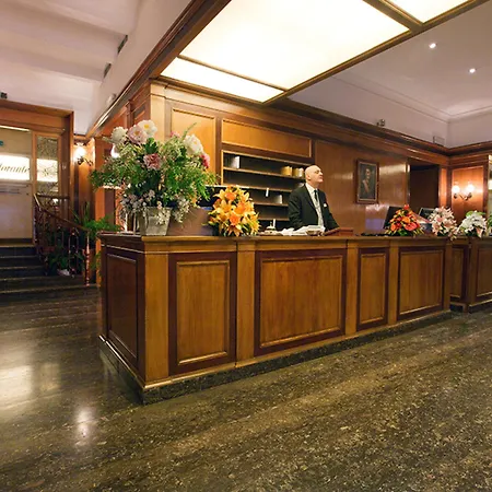 Bettoja Massimo D'azeglio Hotel Řím