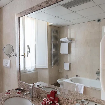 Hotel Bettoja Massimo D'azeglio 4*
